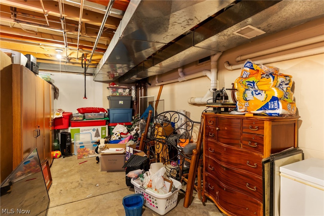 3163 Newton Tomlinson Road Newton Falls OH 44444