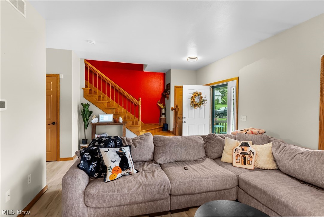 3163 Newton Tomlinson Road Newton Falls OH 44444