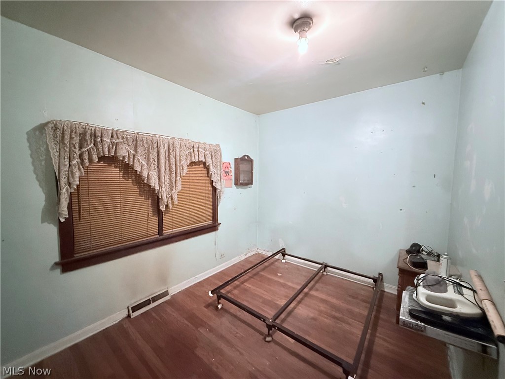 33 Henry Street Bedford OH 44146
