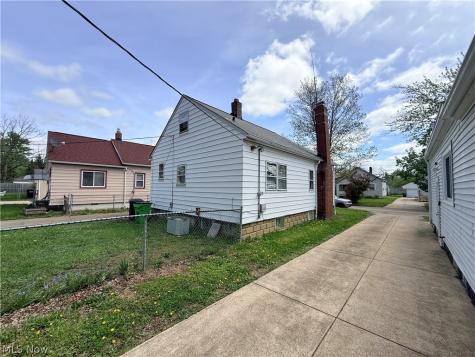 33 Henry Street Bedford OH 44146