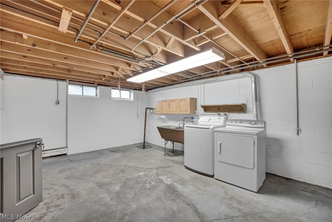 34853 Lakeshore Boulevard Timberlake OH 44095
