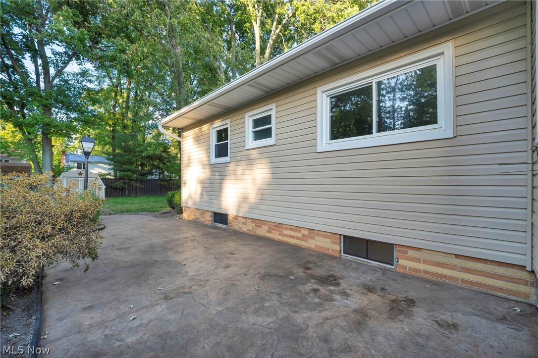 34853 Lakeshore Boulevard Timberlake OH 44095