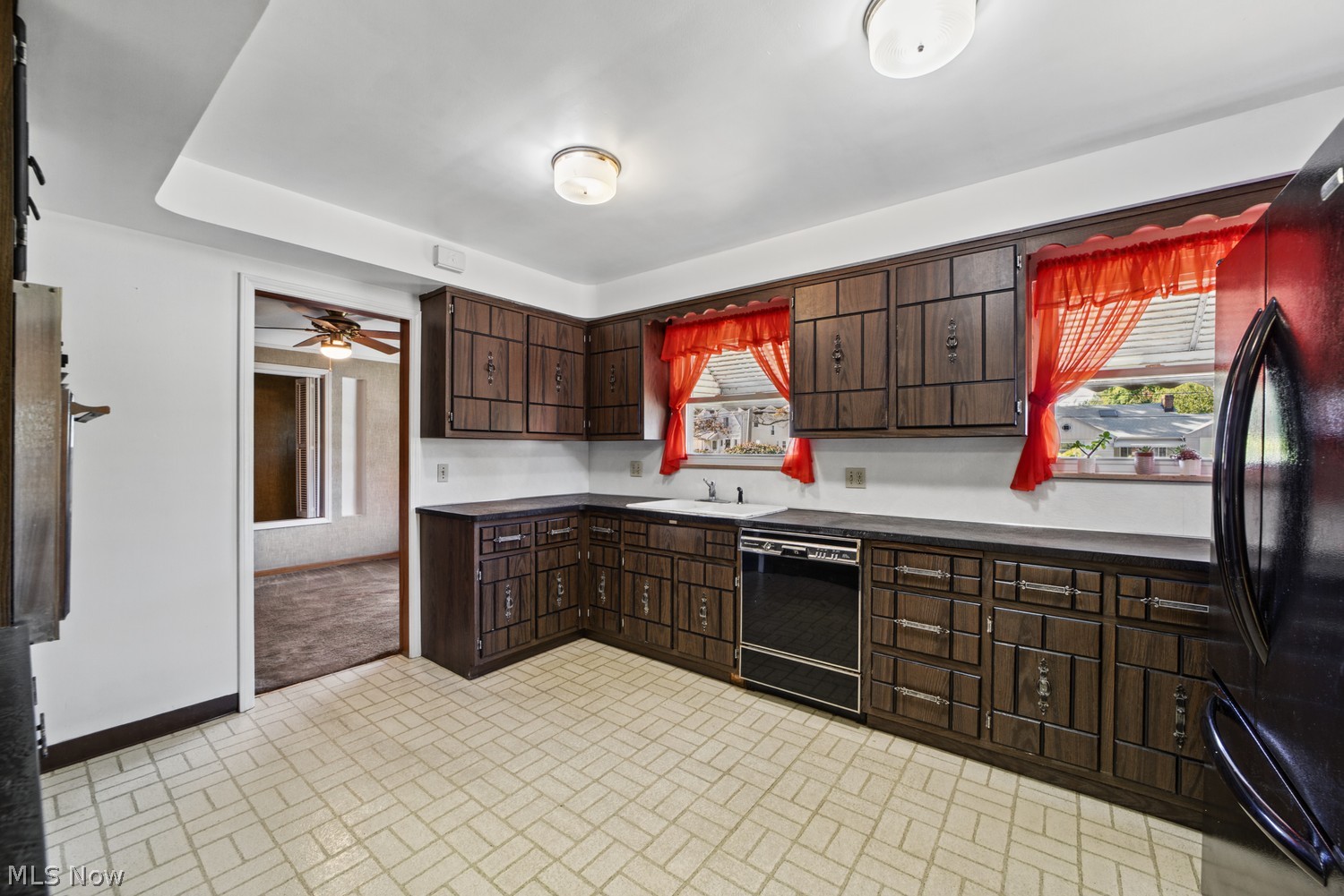 5907 Twin Lakes Drive Parma OH 44129