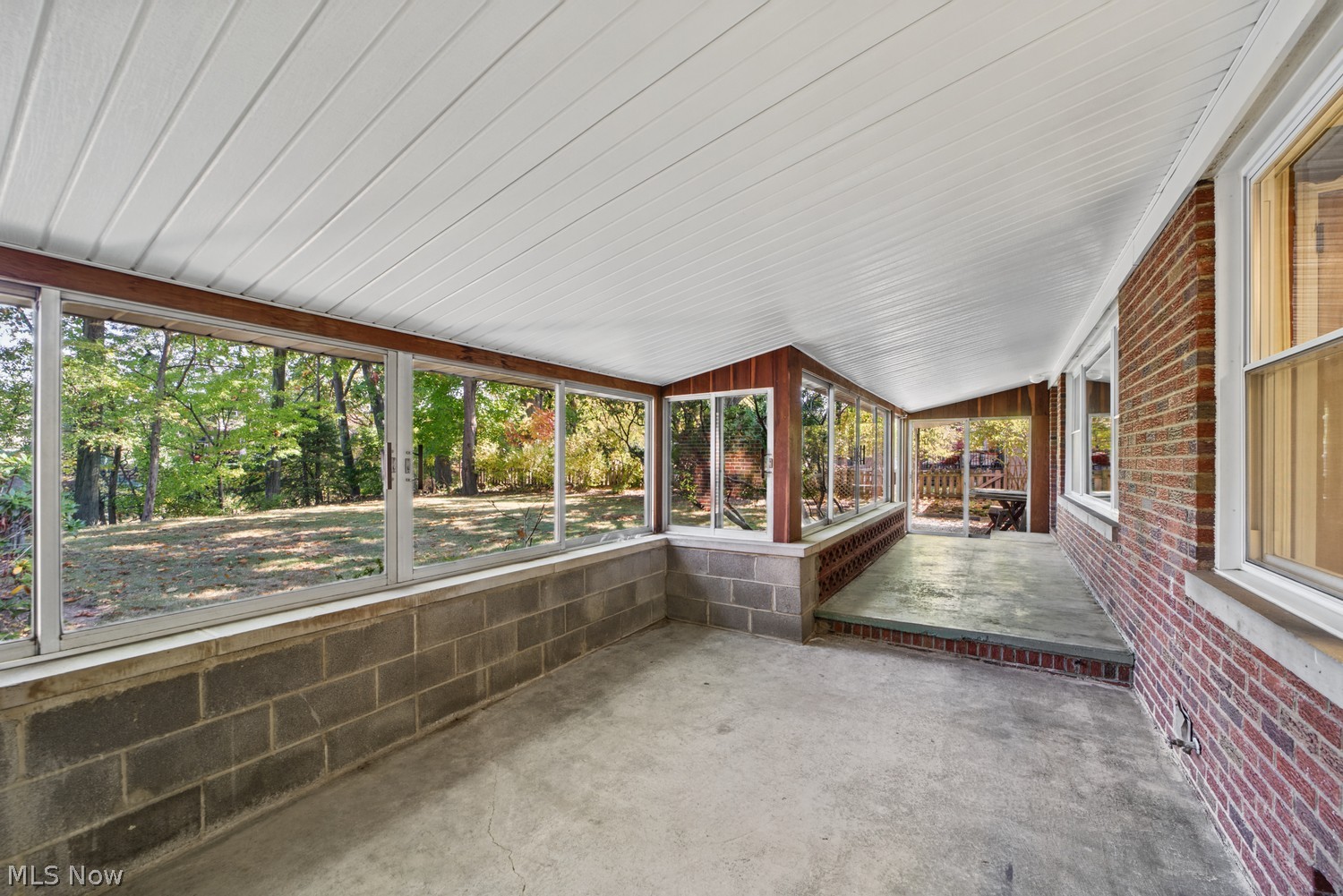 5907 Twin Lakes Drive Parma OH 44129