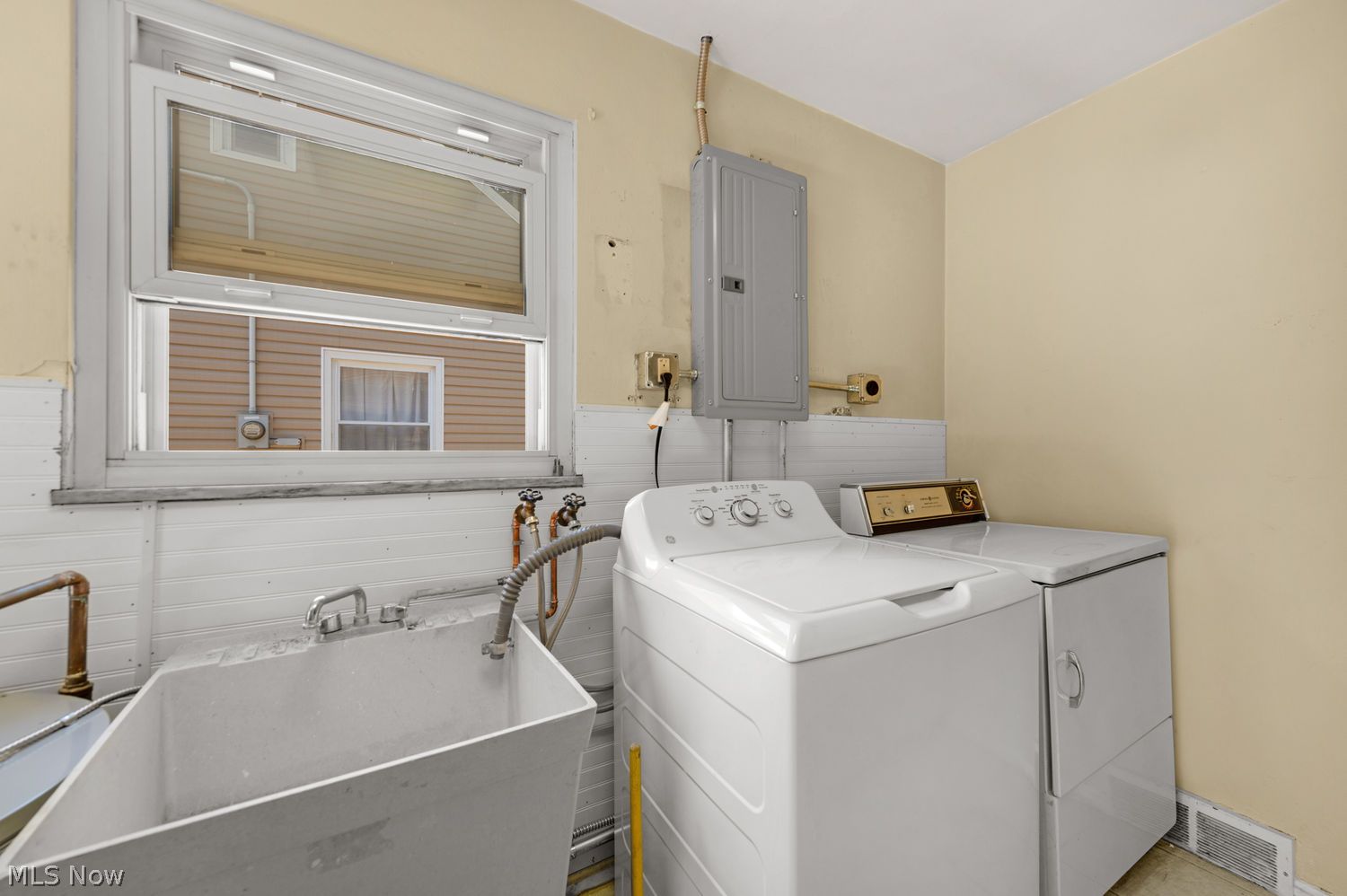 3880 W 229th Street Fairview Park OH 44126