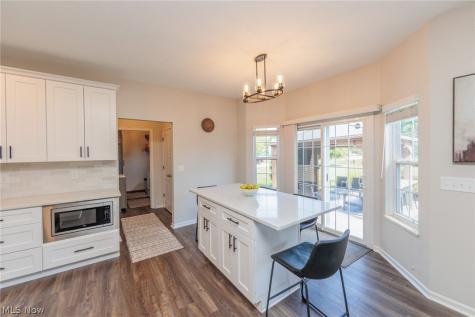 33340 Heartwood Avenue Avon OH 44011