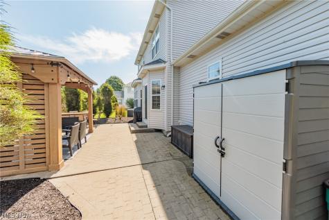 33340 Heartwood Avenue Avon OH 44011