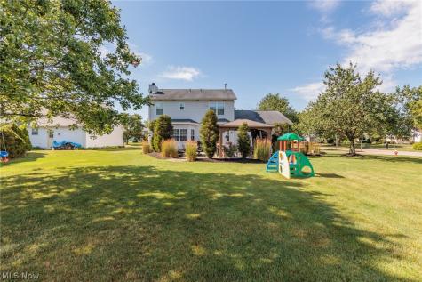 33340 Heartwood Avenue Avon OH 44011