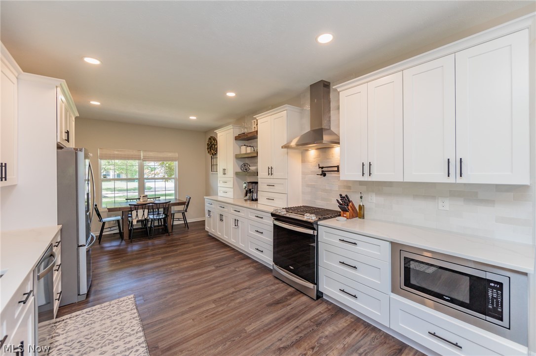 33340 Heartwood Avenue Avon OH 44011