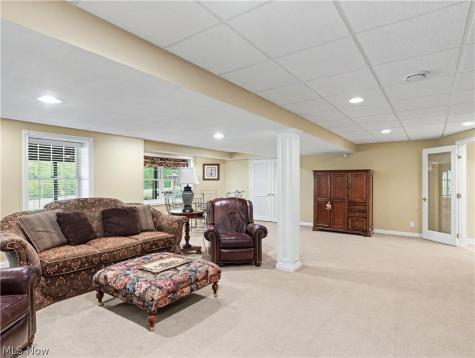 1246 Homestead Creek Drive Broadview Heights OH 44147