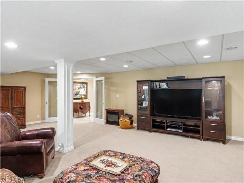 1246 Homestead Creek Drive Broadview Heights OH 44147
