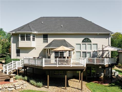1246 Homestead Creek Drive Broadview Heights OH 44147