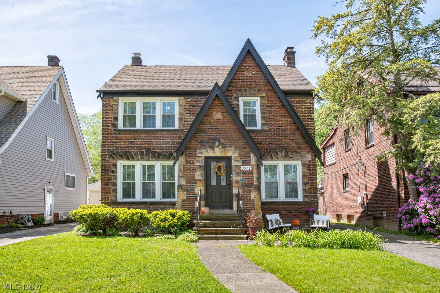 3598 Bainbridge Road Cleveland OH 44118