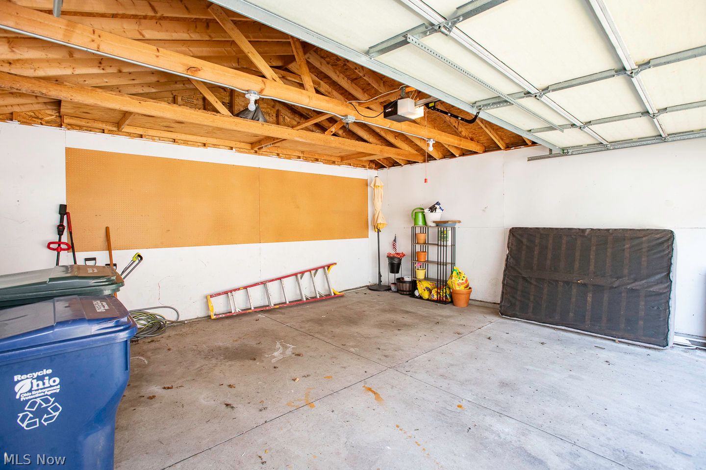 3598 Bainbridge Road Cleveland OH 44118
