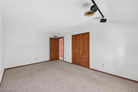 340 Edgemeer Place Oberlin OH 44074