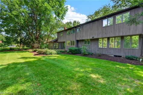 340 Edgemeer Place Oberlin OH 44074
