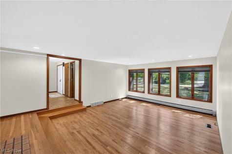 340 Edgemeer Place Oberlin OH 44074