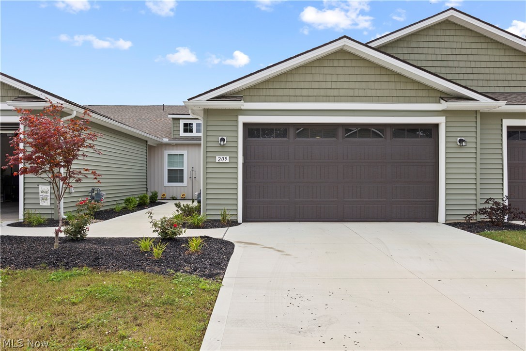209 Alexander Drive Elyria OH 44035