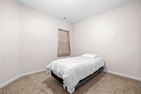 209 Alexander Drive Elyria OH 44035