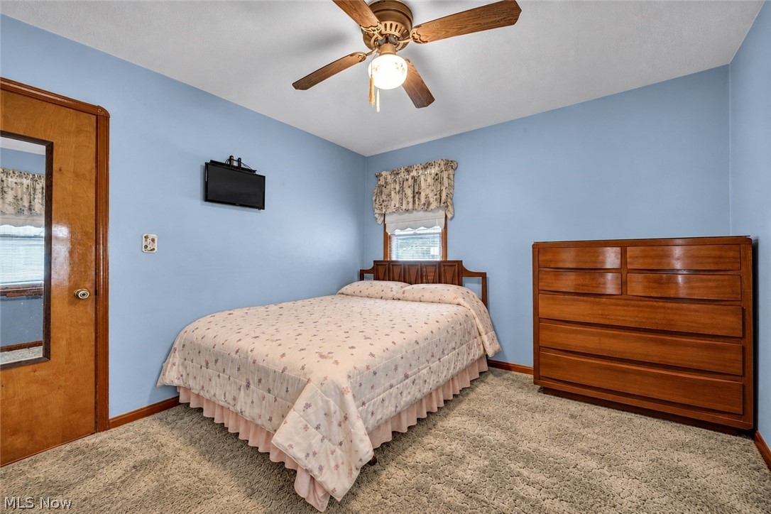 9010 Pinegrove Avenue Parma OH 44129