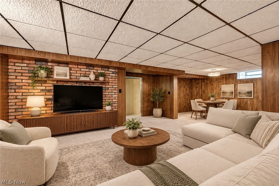 9010 Pinegrove Avenue Parma OH 44129