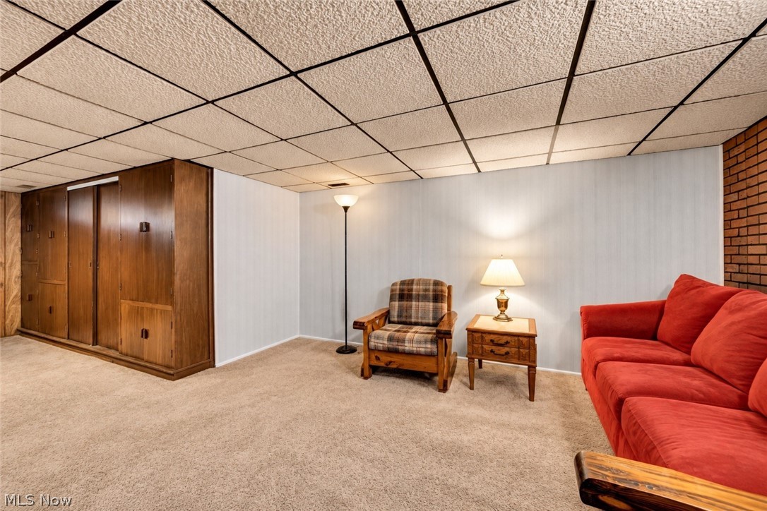 9010 Pinegrove Avenue Parma OH 44129