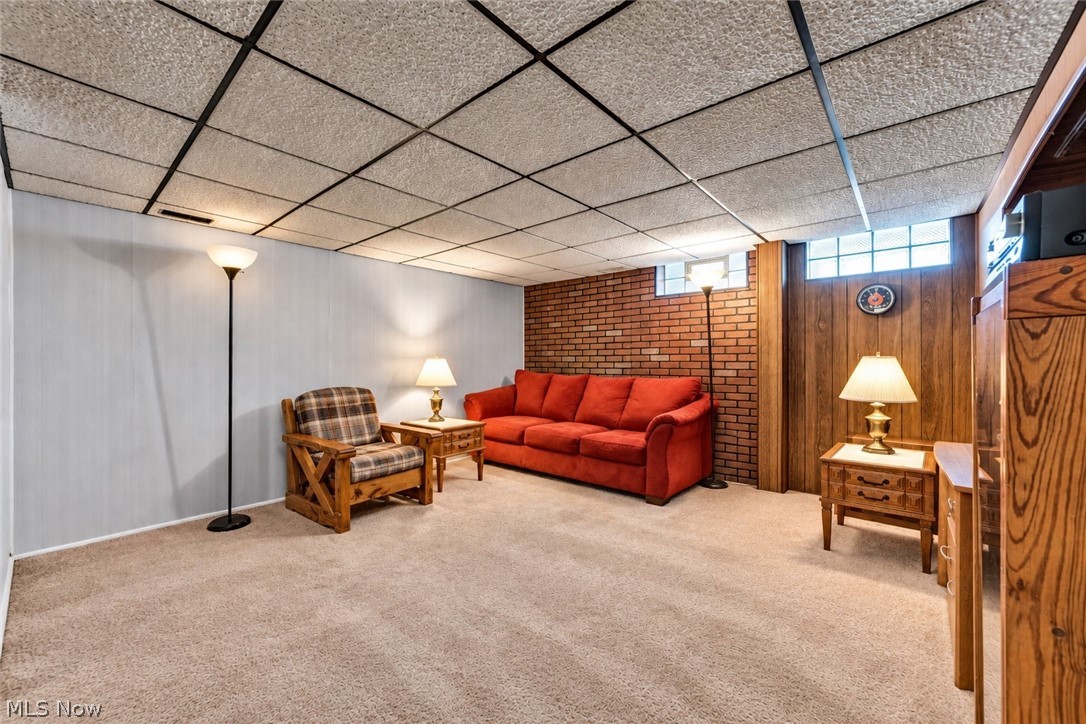 9010 Pinegrove Avenue Parma OH 44129