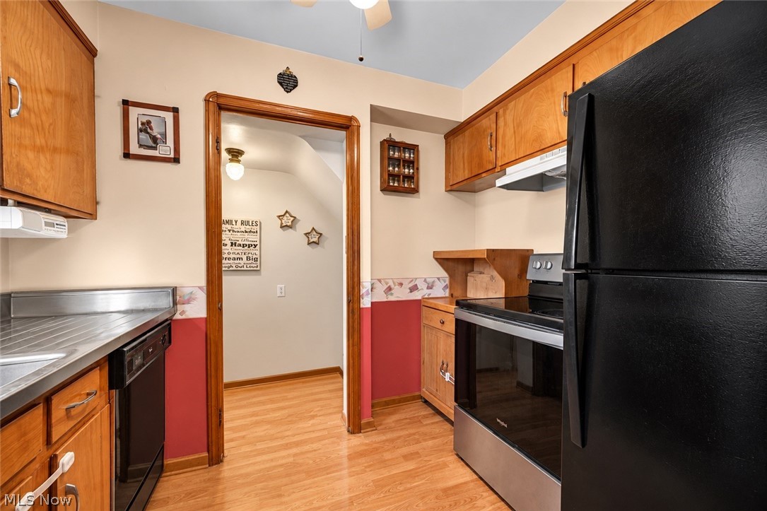 9010 Pinegrove Avenue Parma OH 44129