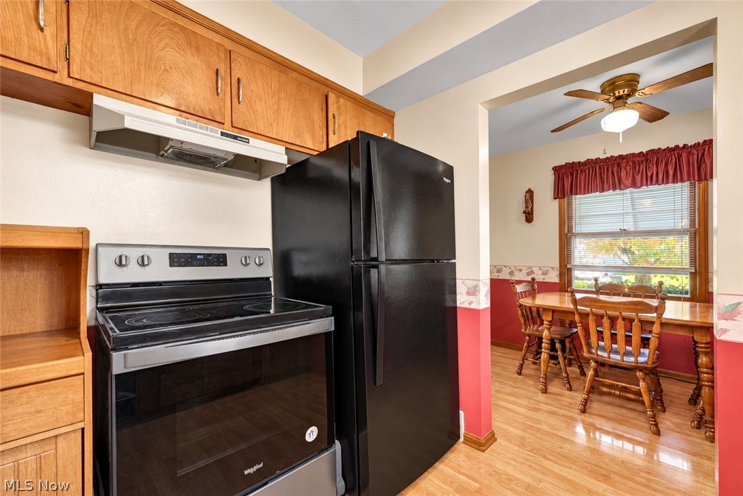 9010 Pinegrove Avenue Parma OH 44129
