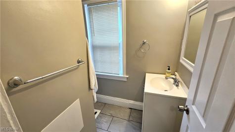 3576 Avalon Road Shaker Heights OH 44120