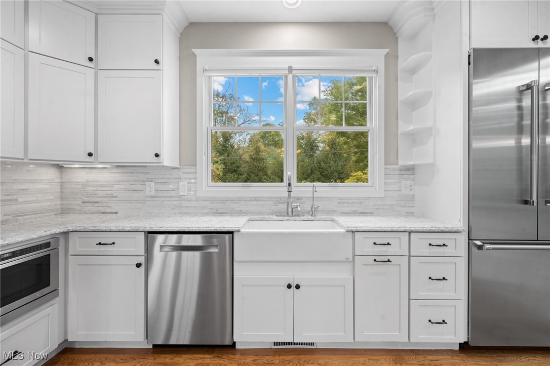 8489 Lake Shore Drive Chagrin Falls OH 44023