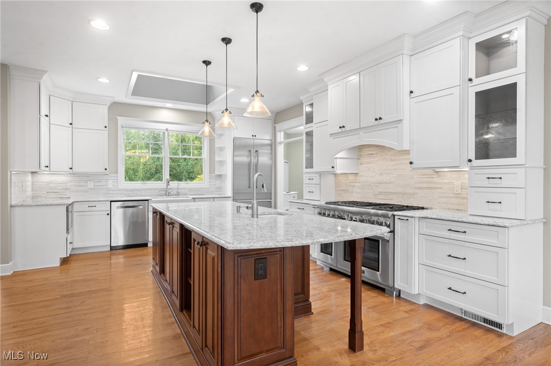 8489 Lake Shore Drive Chagrin Falls OH 44023