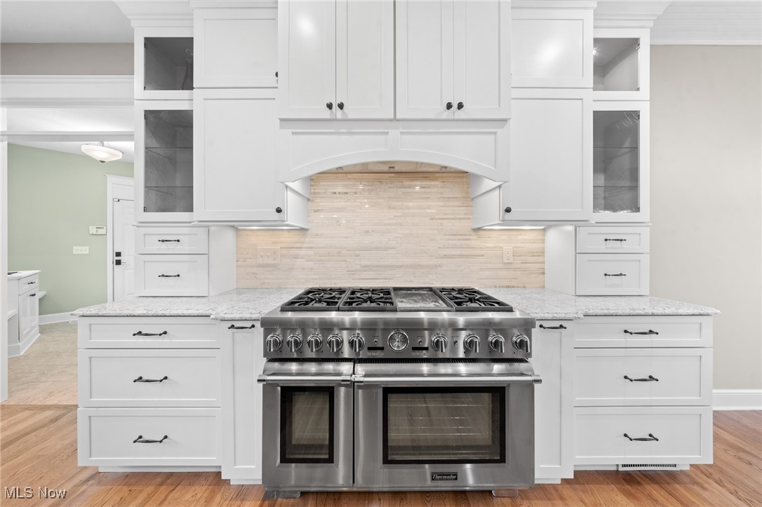 8489 Lake Shore Drive Chagrin Falls OH 44023