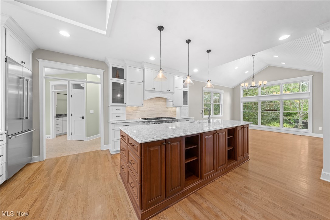 8489 Lake Shore Drive Chagrin Falls OH 44023