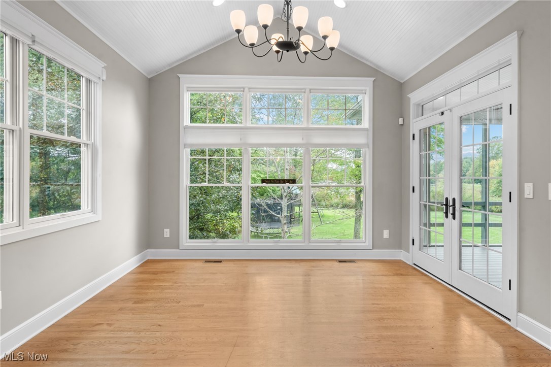 8489 Lake Shore Drive Chagrin Falls OH 44023