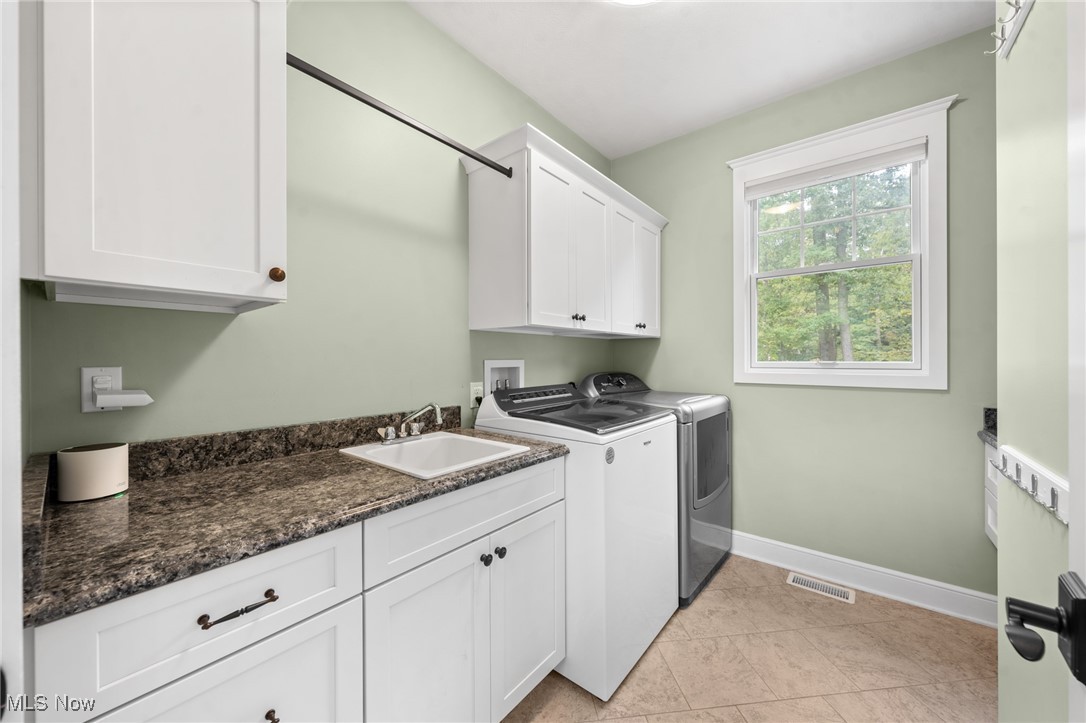 8489 Lake Shore Drive Chagrin Falls OH 44023