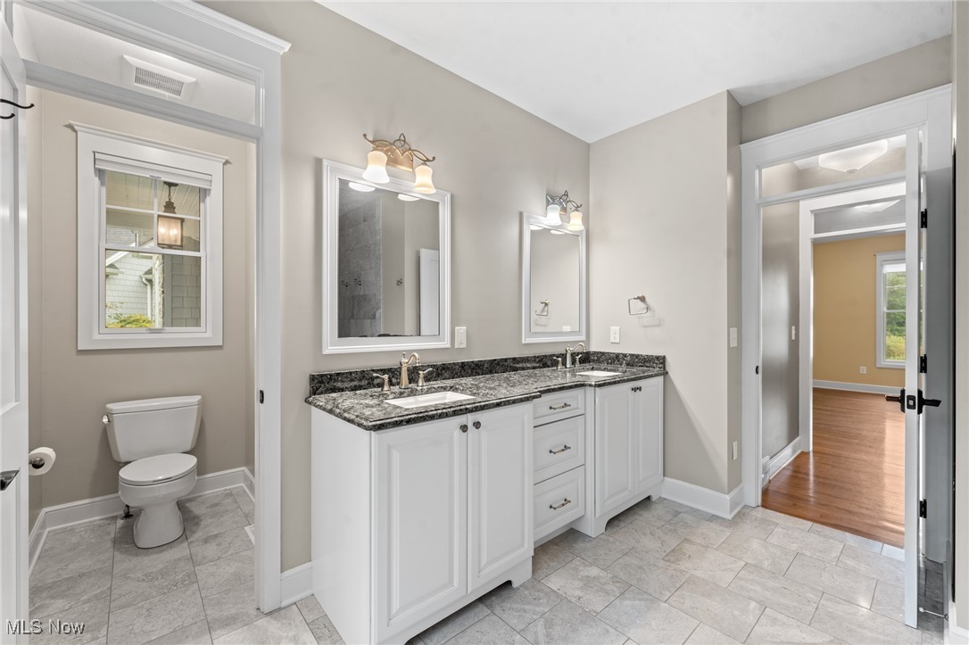 8489 Lake Shore Drive Chagrin Falls OH 44023