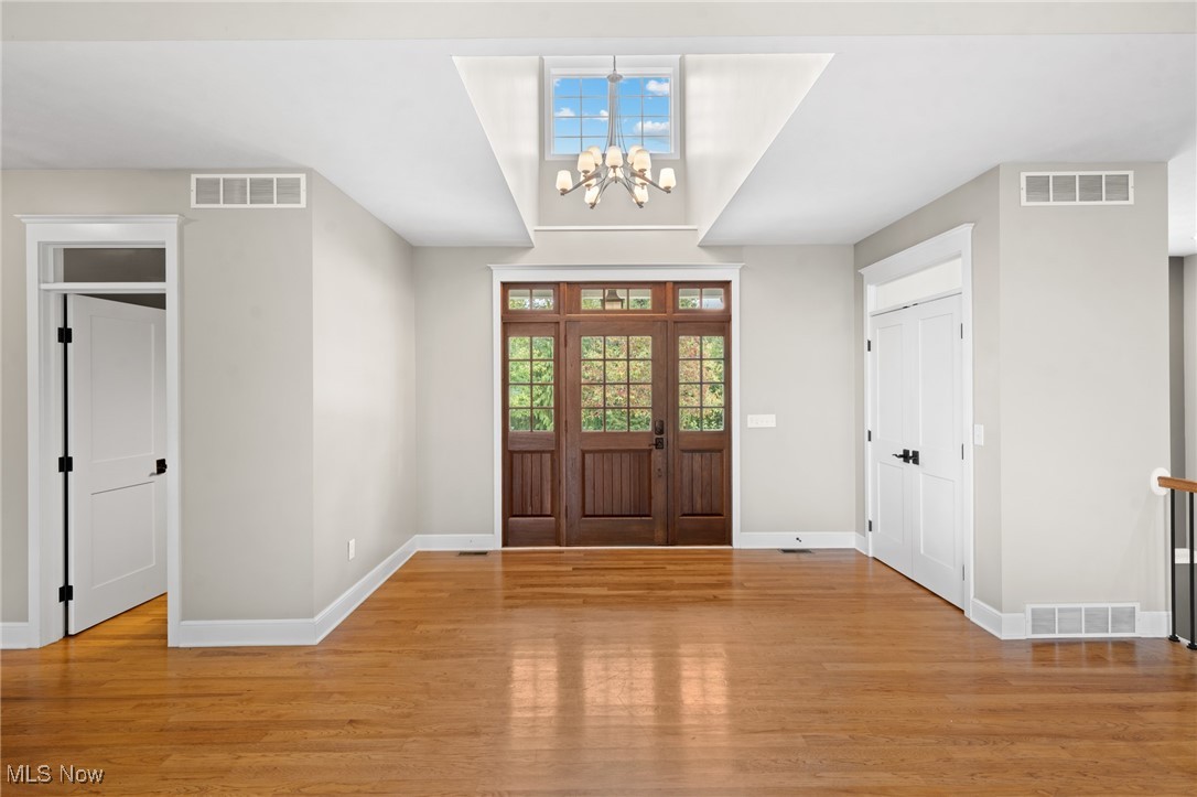 8489 Lake Shore Drive Chagrin Falls OH 44023