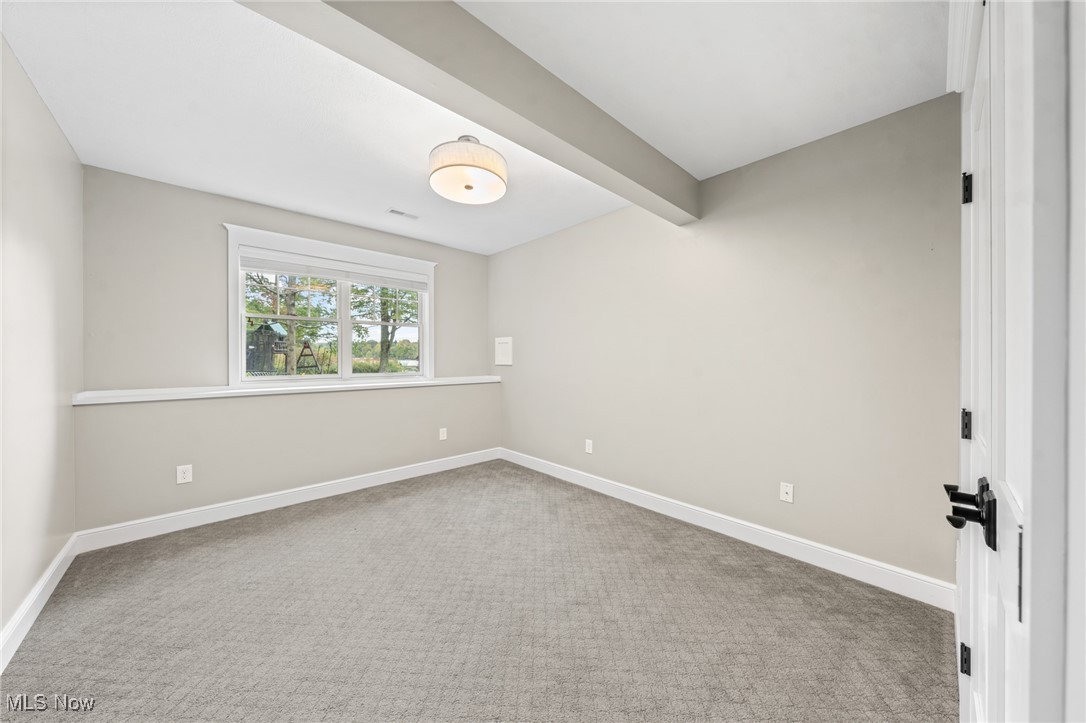 8489 Lake Shore Drive Chagrin Falls OH 44023