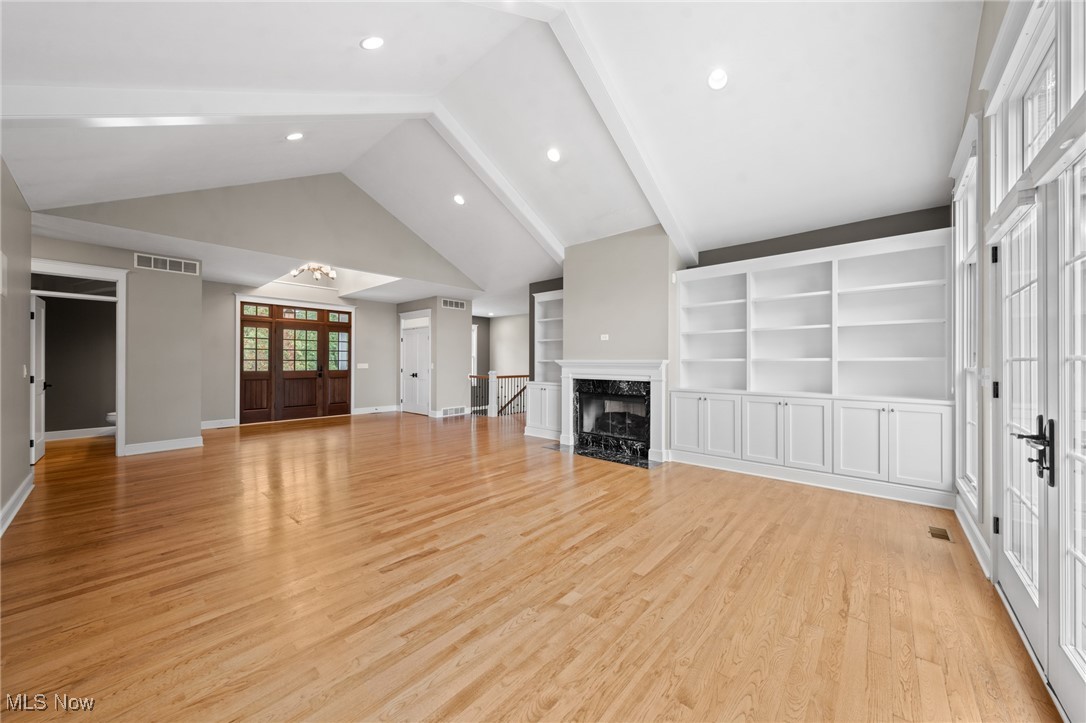 8489 Lake Shore Drive Chagrin Falls OH 44023