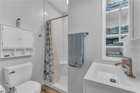 3516 Briarwood Drive Wooster OH 44691