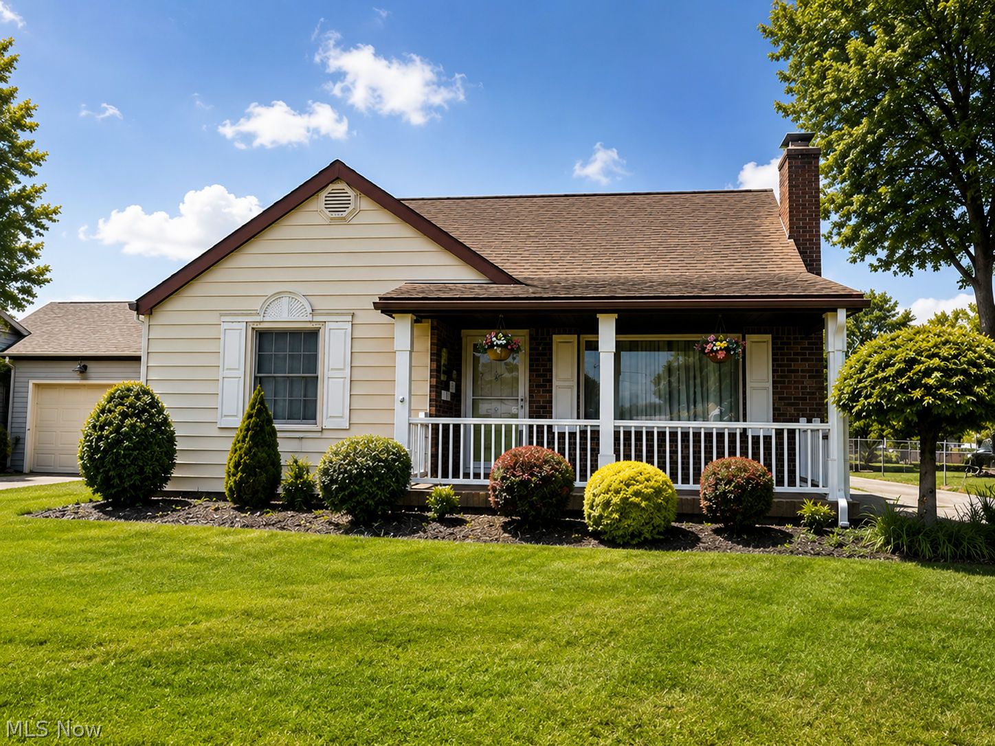 921 Garfield Street Struthers OH 44471