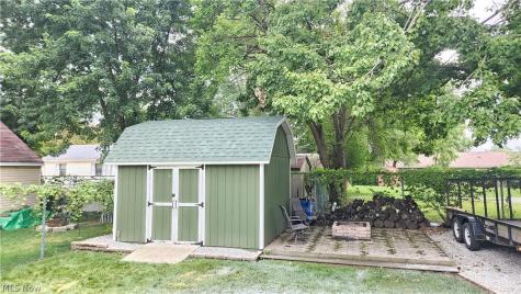 667 Essex Street Akron OH 44306