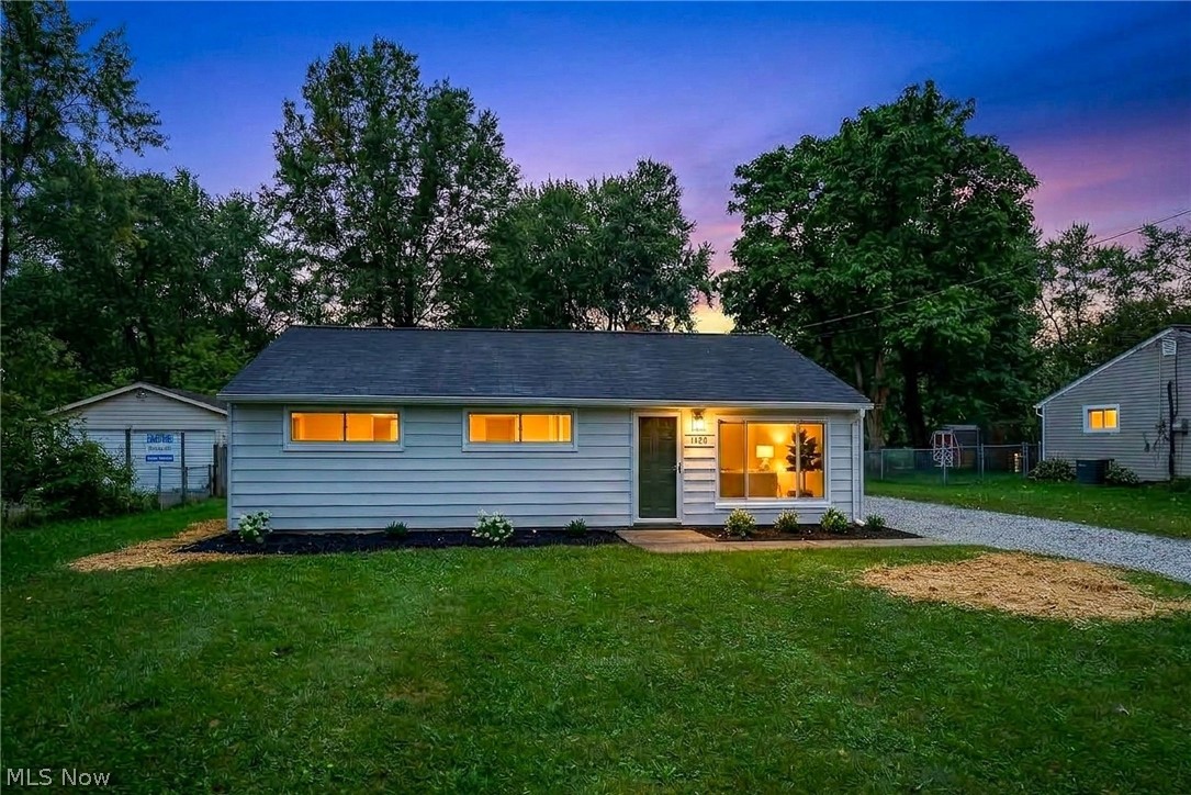 1828 Glenwood Drive Twinsburg OH 44087