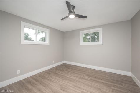 1828 Glenwood Drive Twinsburg OH 44087