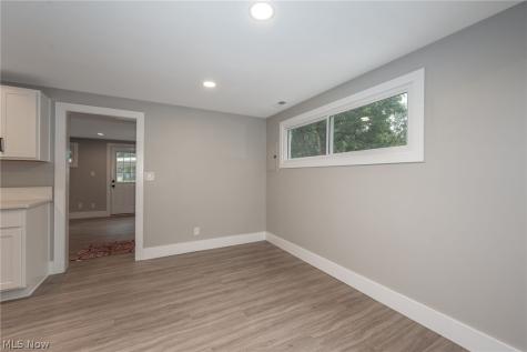 1828 Glenwood Drive Twinsburg OH 44087