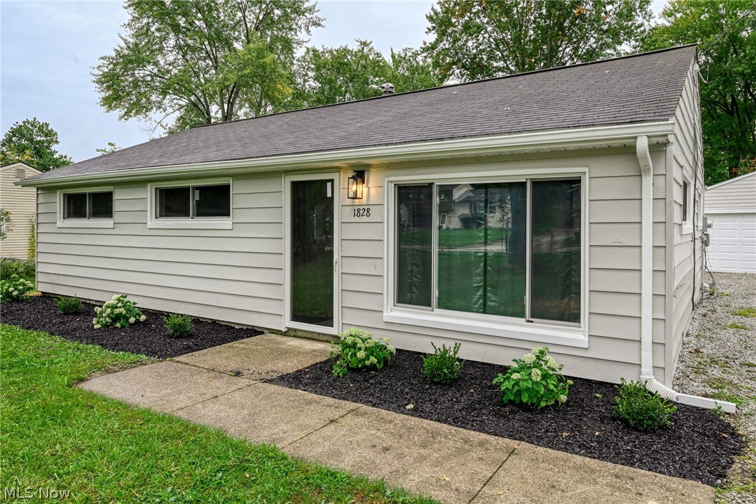 1828 Glenwood Drive Twinsburg OH 44087