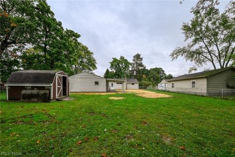 1828 Glenwood Drive Twinsburg OH 44087