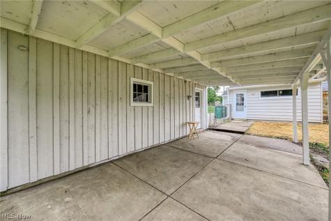 1828 Glenwood Drive Twinsburg OH 44087