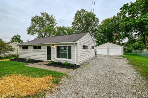 1828 Glenwood Drive Twinsburg OH 44087